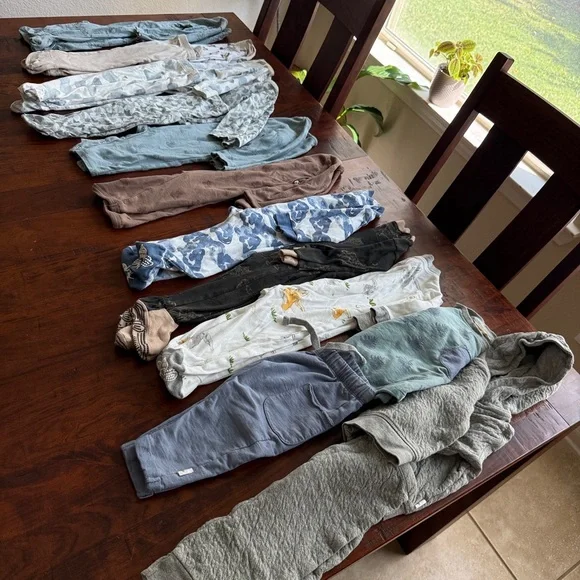 Burt’s Bee’s Baby 6-9m Assorted Baby Onesies and Onsie / Pants Sets - Picture 3 of 8